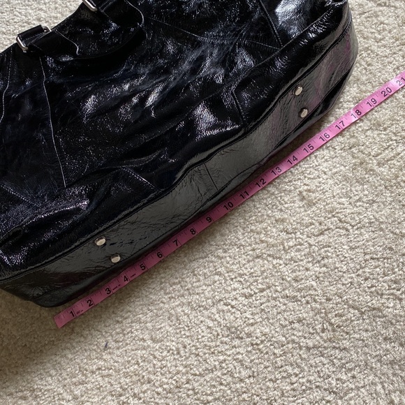 Kenneth Cole large pleather crossbody handbag - Picture 5 of 15